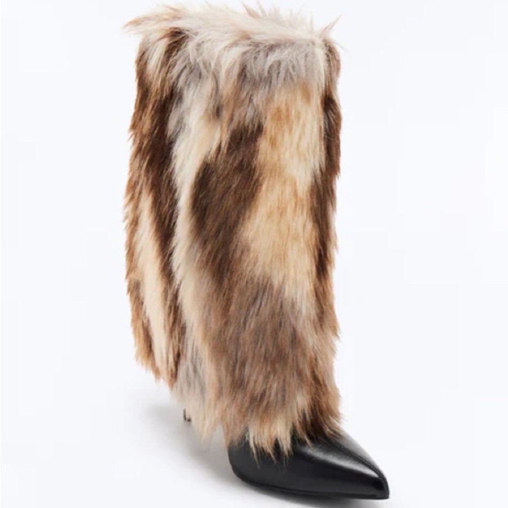 Marquette Faux Fur Overlay Booties NEW 🏷️ - Picture 3 of 11